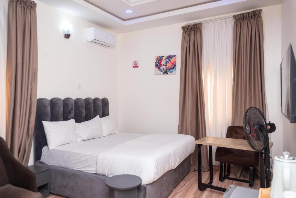 Marchforte Home, Jahi