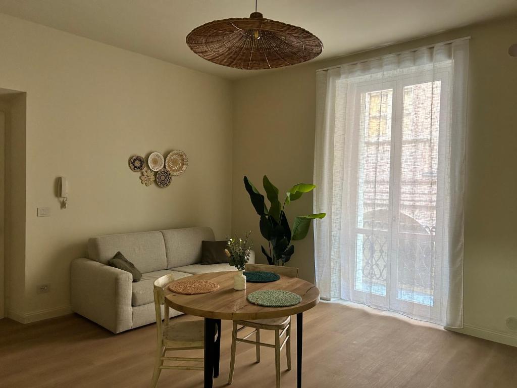 Casa Crova, Nizza Monferrato