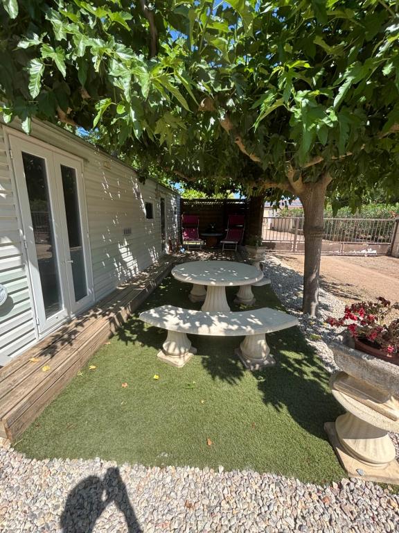 Mobil Home dans propriété privée - 2