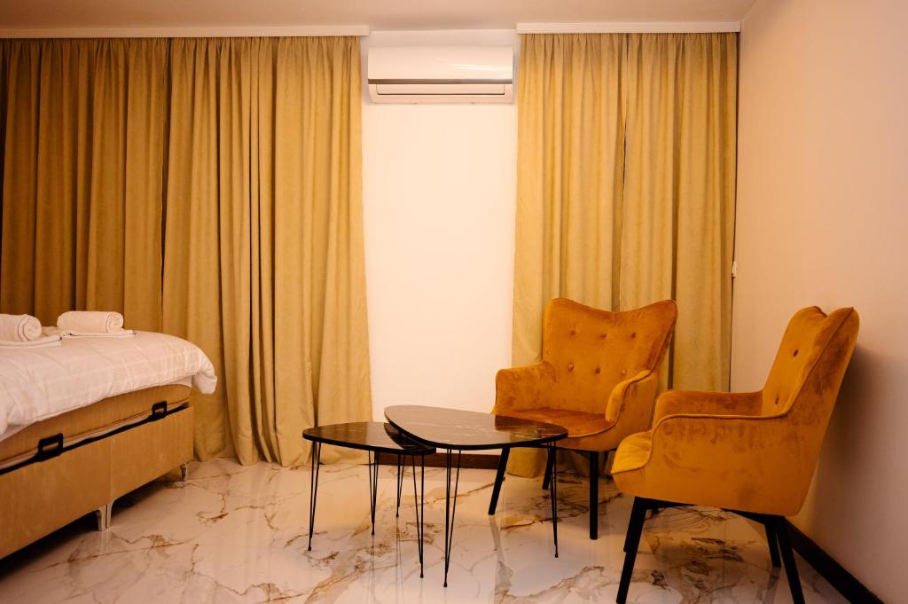 Apartman 101, Visoko