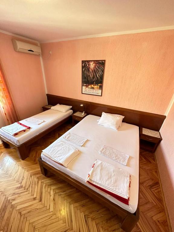 ROOM 03 Villa KRIVOKAPIC - 5