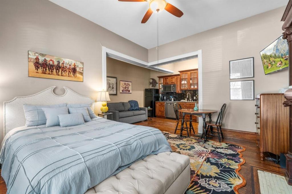 Broadway Basecamp!, Louisville