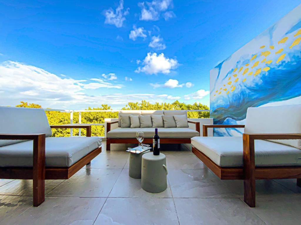 Corasol Condo with Rooftop Pools, Beach Club Access & Private Terrace - 4