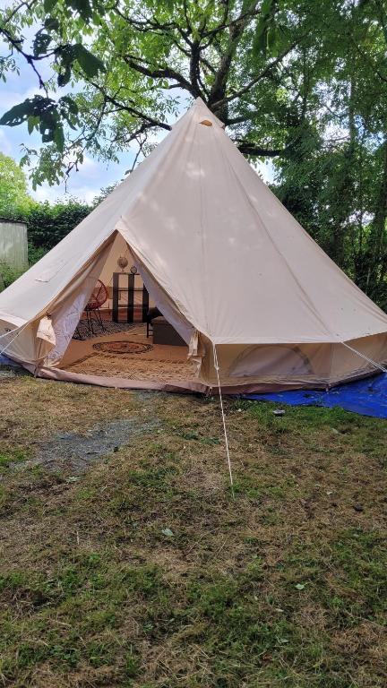 tente insolite, Saint-Mesmin