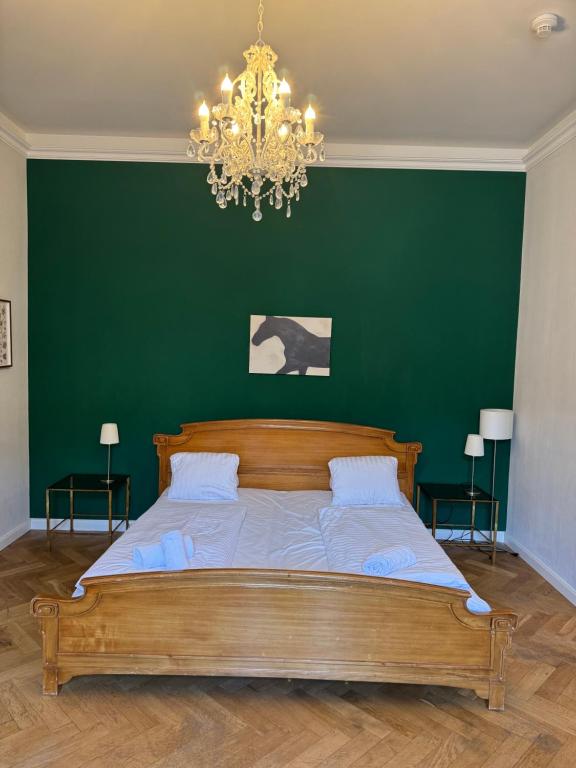 Privatzimmer im ehemaligen Grand Hotel de l Europe - 3