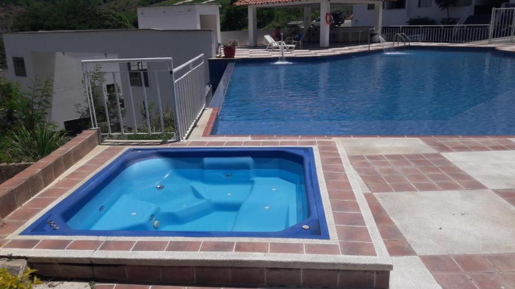 San Gil Aparta estudio hermosa vista - 4