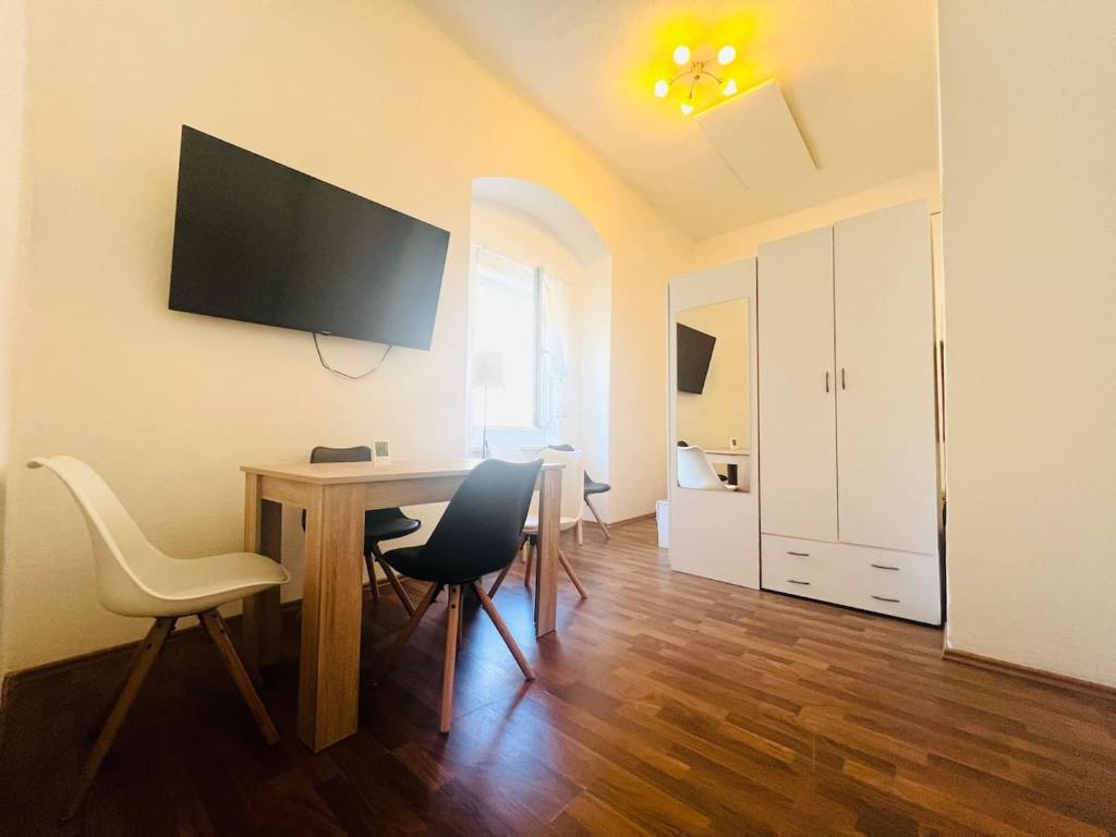 Wohnung mit Parkplatz, Štýrský Hradec