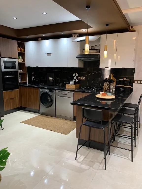 bel appartement City à centre Mahdia, hotel in Kenitra