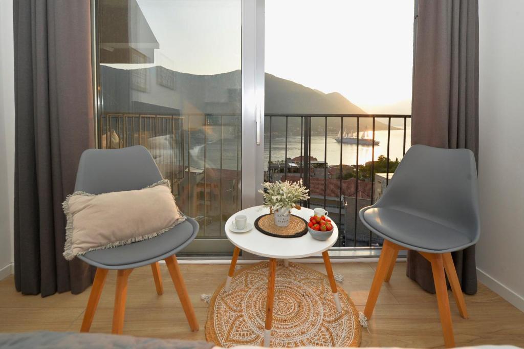 Brand new studio with panorama view - 3