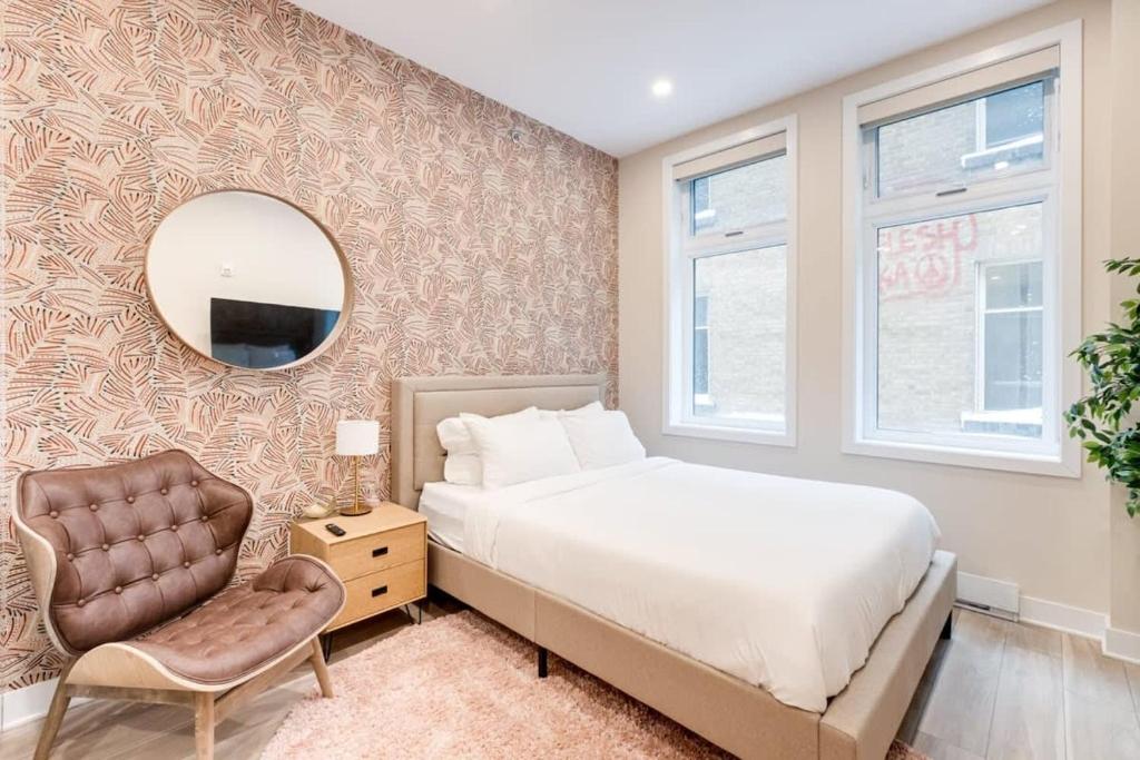 New Studio with SmartTV and RoofTop in MTL -27, Montreal