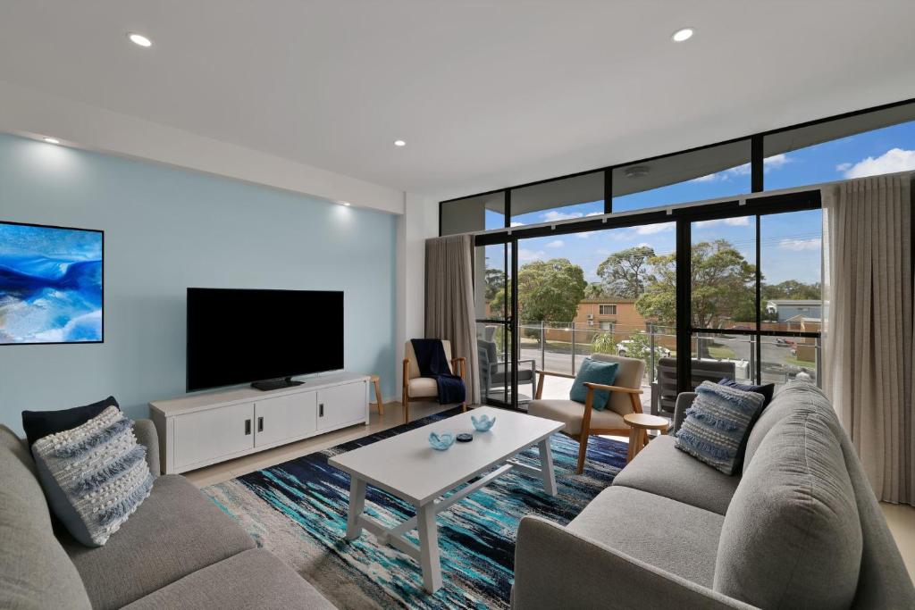 Waves - Luxury 3 Bedroom Apartment walk to everything, Huskisson