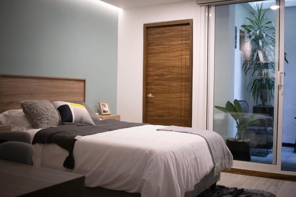 Adalid Rooms, Mexiko