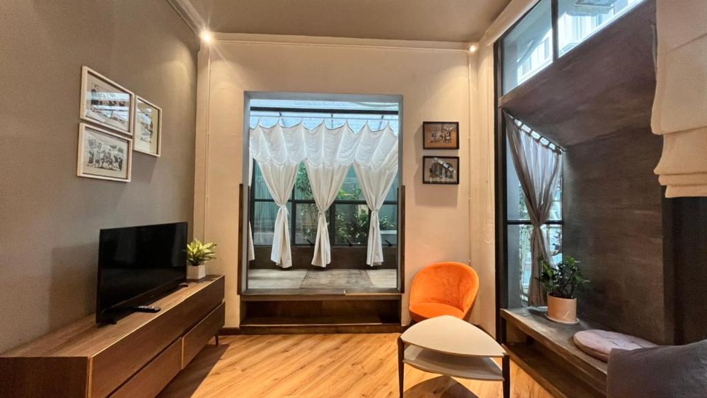 Lim Concept - Lim Aloe Vera, Ho Či Minovo Město