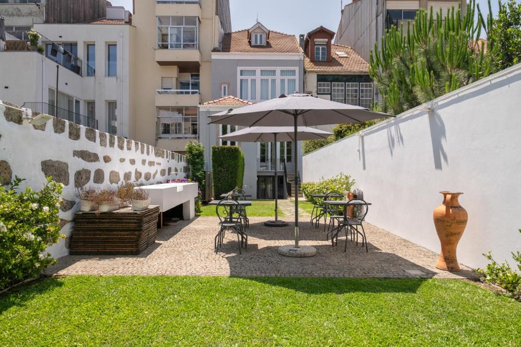 Garden, Oporto Comfort Charming Cedofeita - Free Parking in Porto