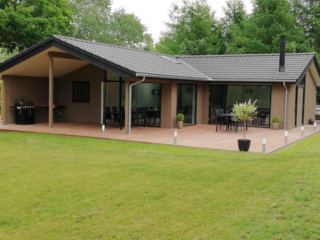 Charming Cottage In Fjellerup With Indoor Spa, Glesborg