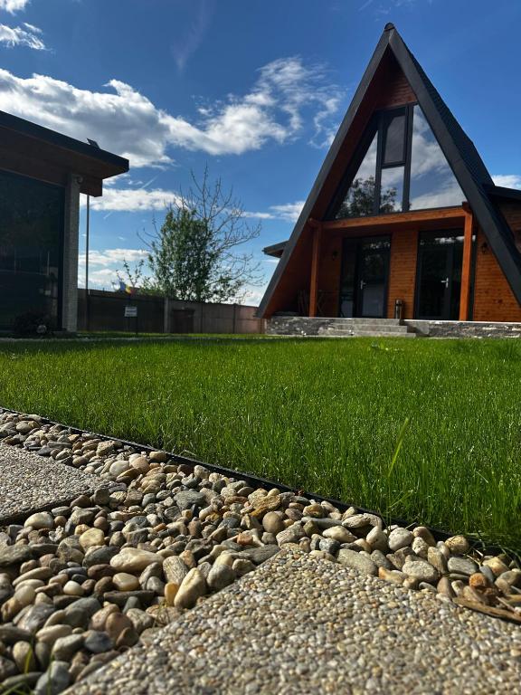 Cabana Lara, Curtea de Argeş