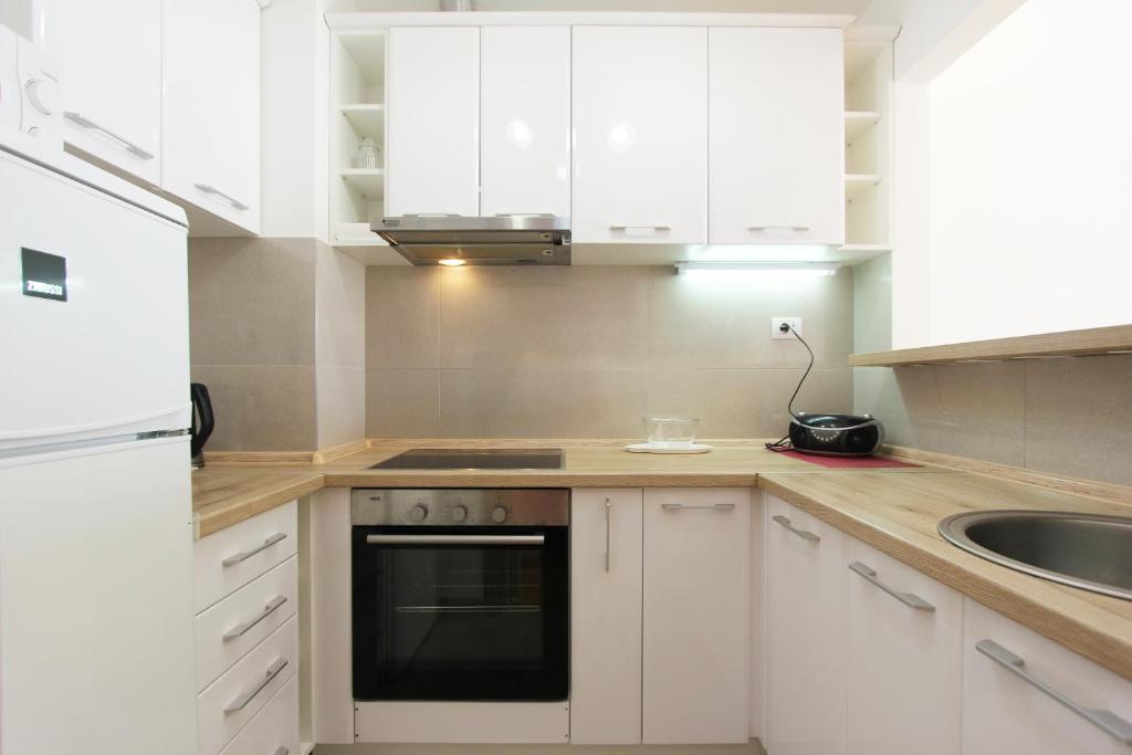 Andrey Apartment - 4