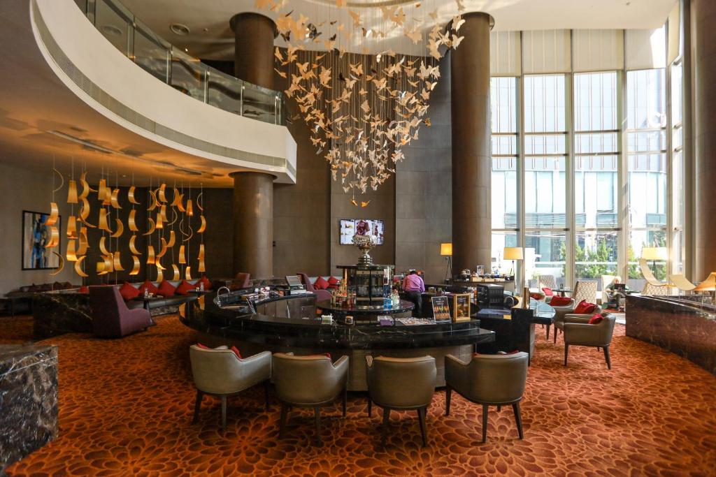 Restaurant, Radisson Blu Plaza Bangkok in Bangkok