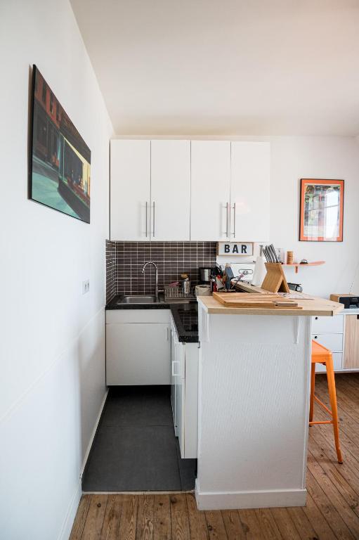 DUPLEX villa ancienne, 59 m2 , vue mer et plein centre! - 2