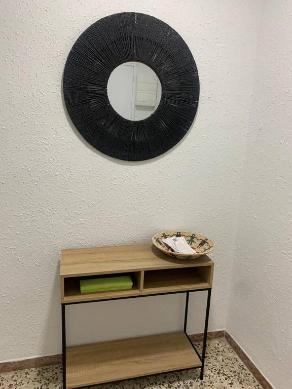 Piso Centro con 4 habitaciones y 2 baños - 2