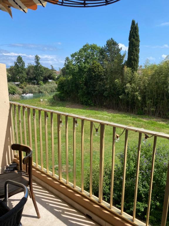 Location appartement Mandelieu, piscines privées, garage, proche des plages - 3