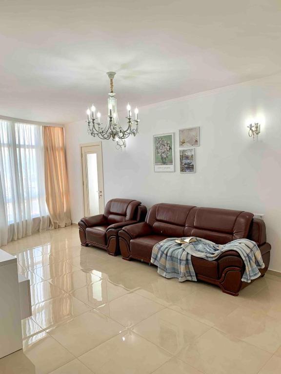 Comfortable apartment with panoramic windows, Batumi