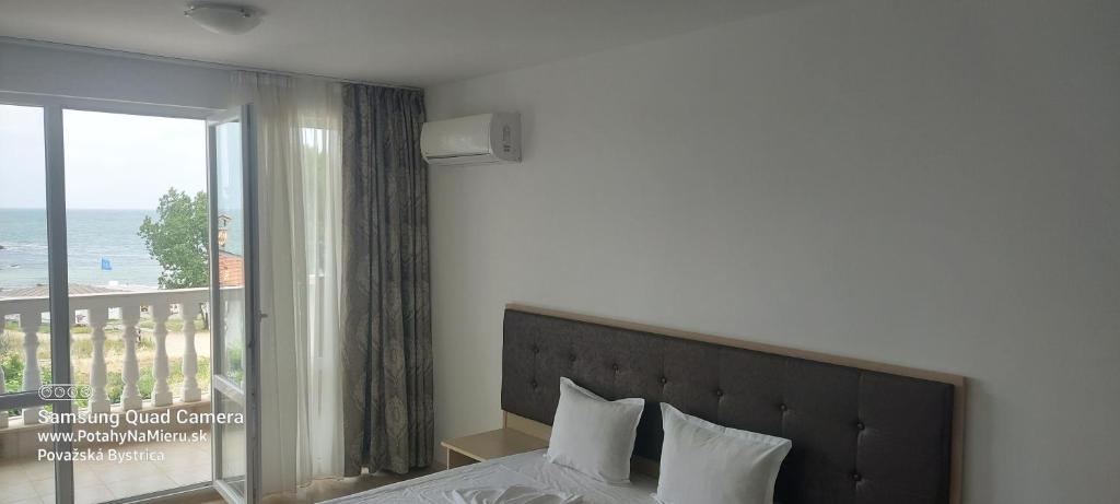 Apartman RS, Lozenec