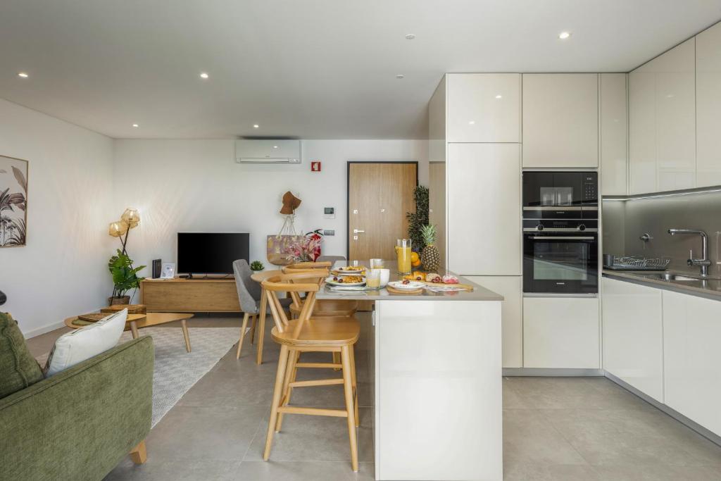 Terracos de Quarteira II Caribe by Real Properties, Quarteira