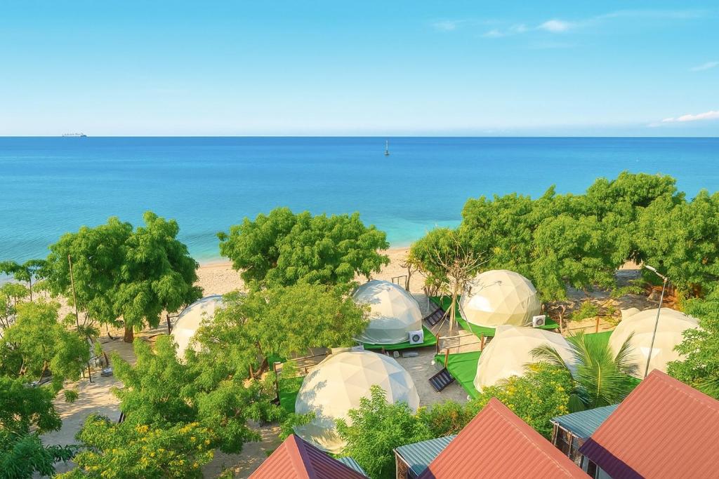 Vietnam Surf Camp