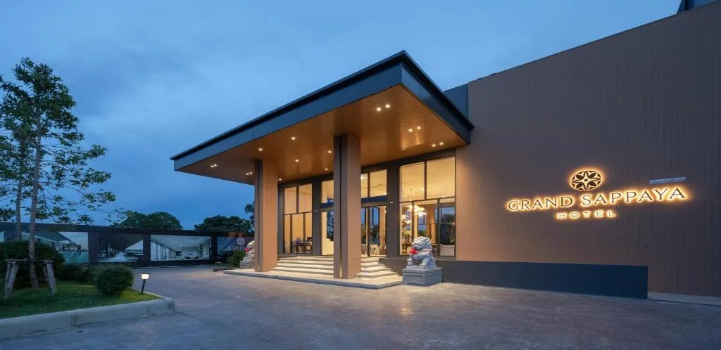 Sappaya Hotel By Lotus Valley Golf Resort，位于北柳的酒店