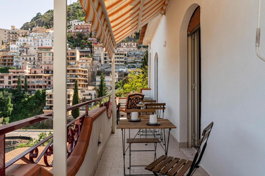 GuestHost - Lovely Flat in Taormina with Balcony - 5