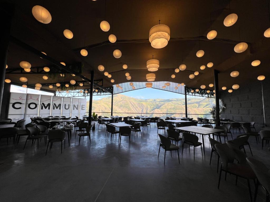 COMMUNE hotel