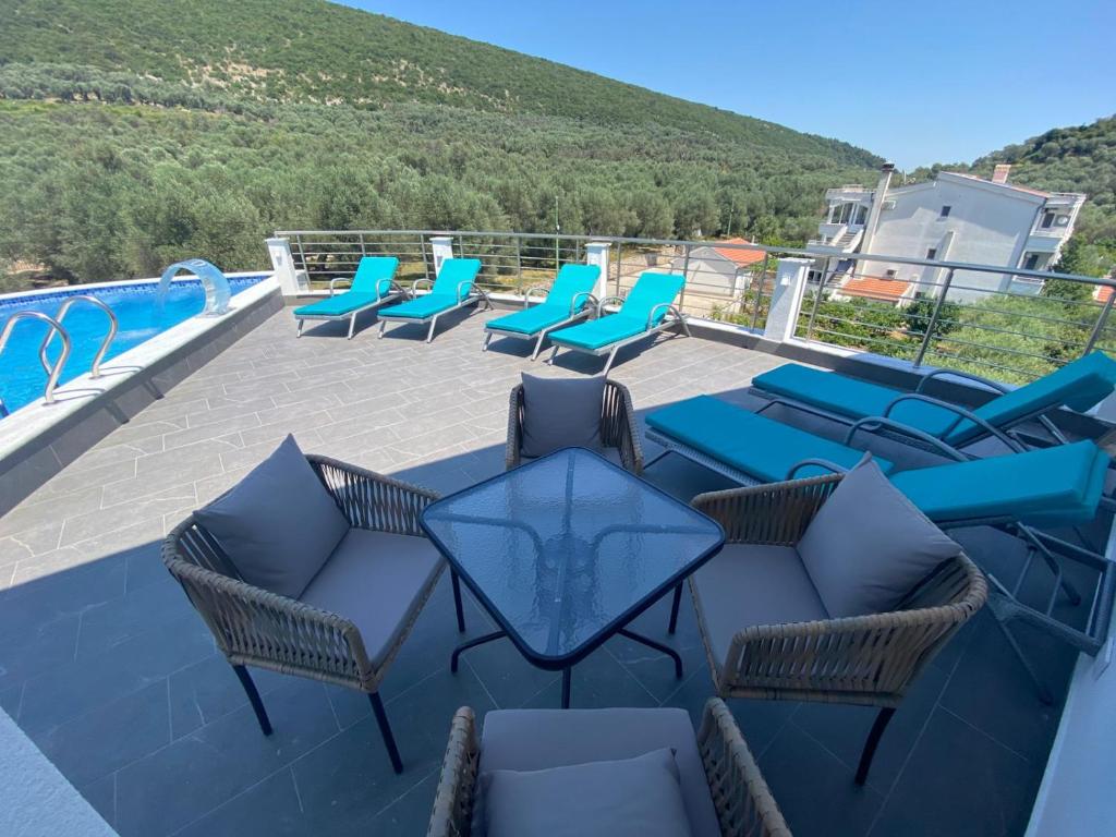 スイミングプール