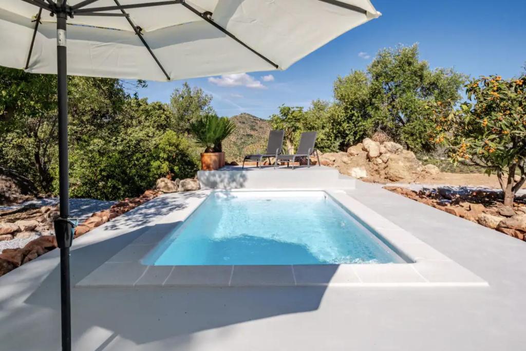 Casa Rocas Private Pool with swimjet!, Comares