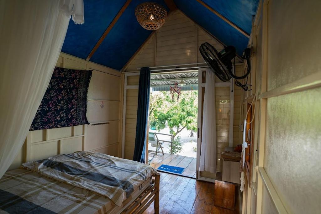 Vietnam Surf Camp