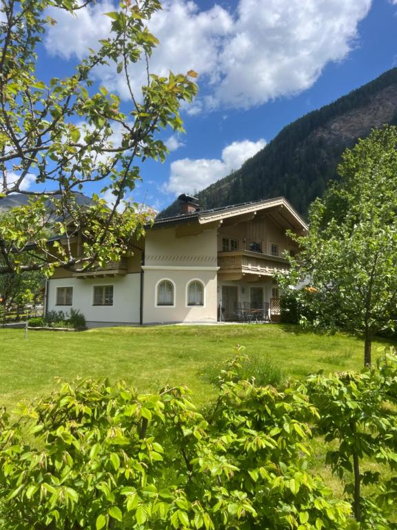 Großes helles Landhaus-Apartment in Rauris mit Garten - 4