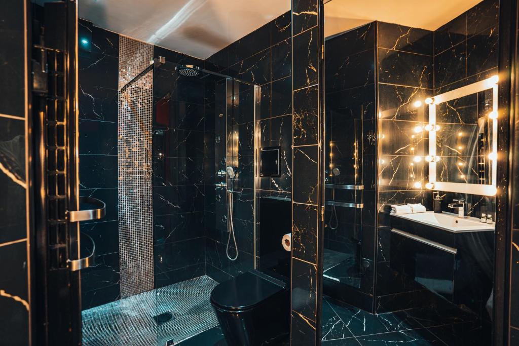 Le Cabaret Vip SPA - 3