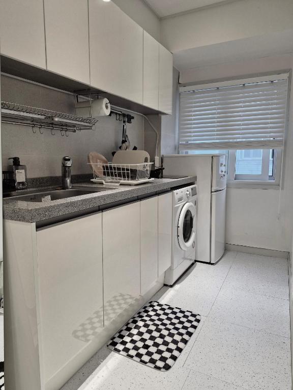 자갈치 하우스 내부 전경