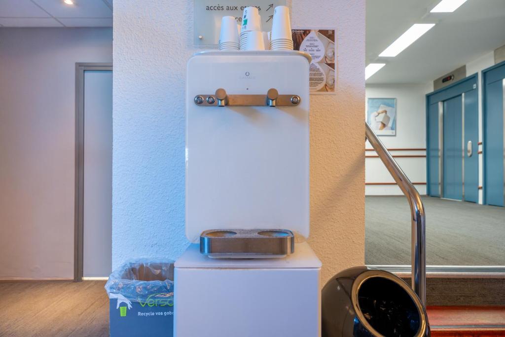 フロント・ロビー