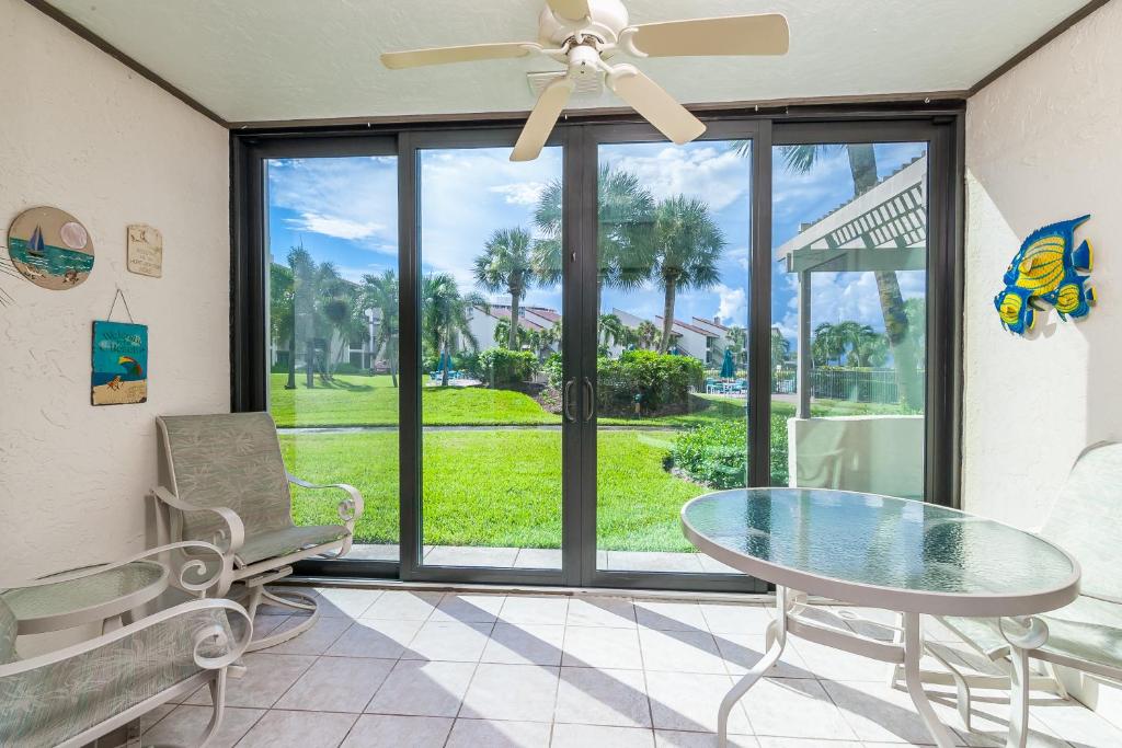 Siesta Dunes 5-104 by Siesta Dunes, Sarasota