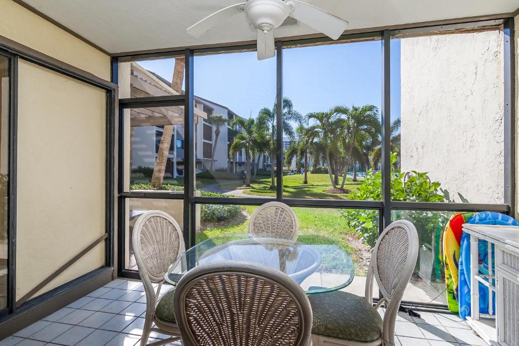 Siesta Dunes 5-101 by Siesta Dunes, Sarasota