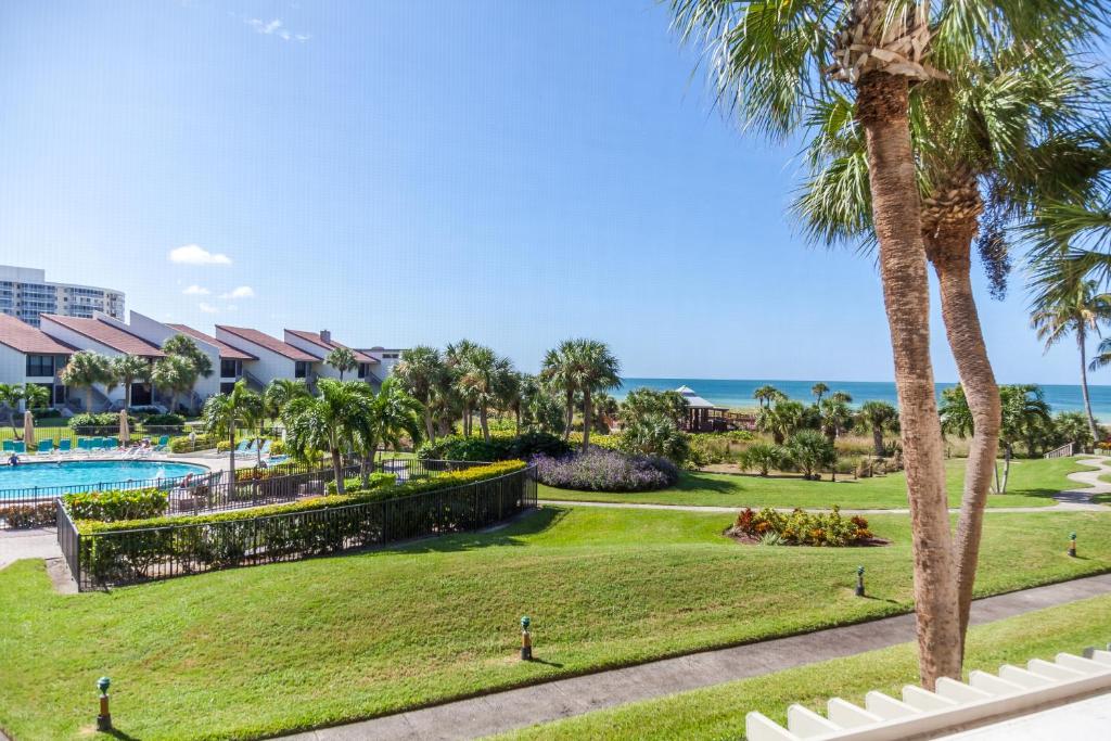 Siesta Dunes 5-206 by Siesta Dunes, Sarasota