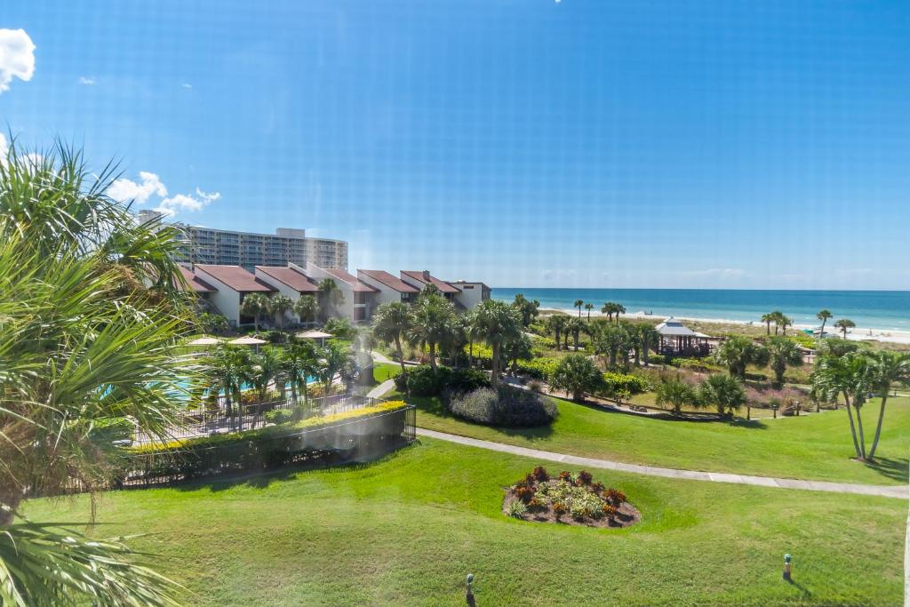 Siesta Dunes 5-307 by Siesta Dunes, Sarasota