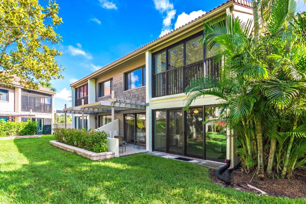 Siesta Dunes 8-104 by Siesta Dunes, Sarasota