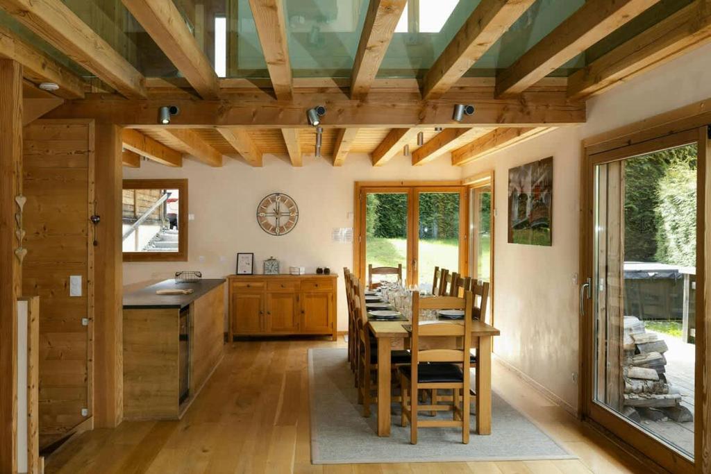 Havre du Tourchet by Pangea Services - Meadows, Jacuzzi, Games Room - 3
