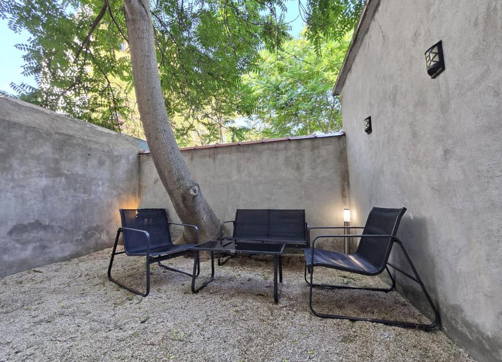 GregBnb - Studio Mezzanine - Cour exterieure - Parking Inclus - Clim, Toulon