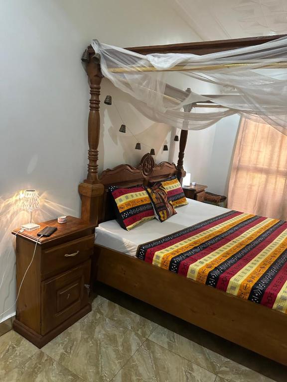 Munas Apartments, Brufut