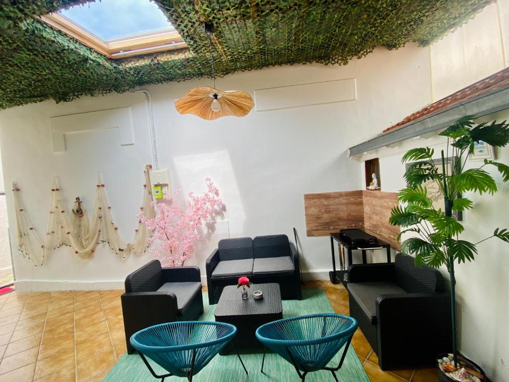 Maison proche plage et centre ville, climatisée avec ménage, draps et serviettes inclus - 1