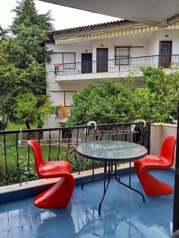 Κόσμος apartment, Polychrono