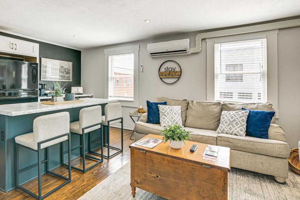 2 Mi to Ark Encounter Condo on Main Street!, Williamstown